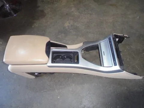Υποβραχιόνιο(Τεμπέλης) για BMW X5 (2000 - 2004) (Ε53) *Γ* Υποβραχιόνιο(Τεμπέλης) για BMW X5 (2000 - 2004) (Ε53) *Γ*