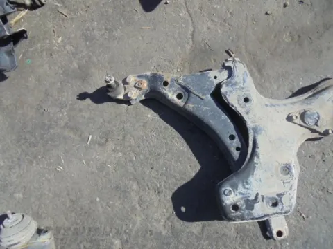Ψαλίδι Εμπρός Αριστερό για TOYOTA COROLLA (1987 - 1992) (EE90) *ΔΒ* Ψαλίδι Εμπρός Αριστερό για TOYOTA COROLLA (1987 - 1992) (EE90) *ΔΒ*