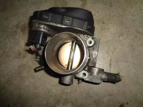 Σώμα Πεταλούδας 06B133062F για VW PASSAT (2000 - 2005) (3B3) 1600 (ALZ) Petrol 102 (14) Σώμα Πεταλούδας 06B133062F για VW PASSAT (2000 - 2005) (3B3) 1600 (ALZ) Petrol 102 (14)