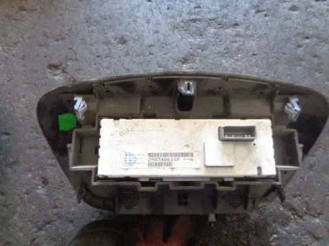 Οθόνη Υπολογιστή 280340616RA για RENAULT MEGANE (2008 - 2012) (KZ_) (BZ_) -  Οθόνη Υπολογιστή 280340616RA για RENAULT MEGANE (2008 - 2012) (KZ_) (BZ_) -