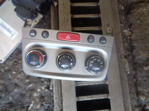 Χειριστήρια Καλοριφέρ για ALFA ROMEO 147 (2000 - 2004) (937) Χειριστήρια Καλοριφέρ για ALFA ROMEO 147 (2000 - 2004) (937)
