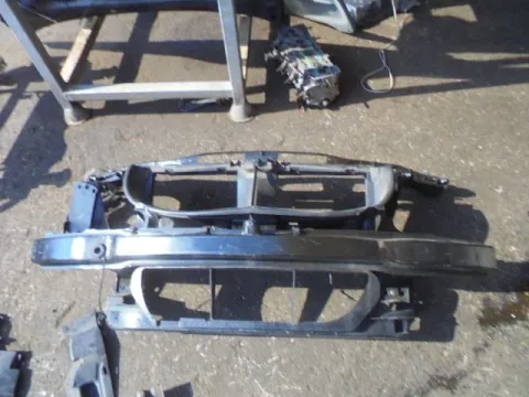 Μούρη (X. καπό ,  X. προφυλακτήρα) για BMW 3 Series (2005 - 2008) (E90-1-2-3) *Γ* -  Μούρη (X. καπό ,  X. προφυλακτήρα) για BMW 3 Series (2005 - 2008) (E90-1-2-3) *Γ* -