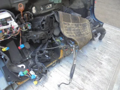 Τροπέτο Εμπρός Κουφάρι για CITROEN C4 (2012- 2015) ( ) *ΔΒ* -  Τροπέτο Εμπρός Κουφάρι για CITROEN C4 (2012- 2015) ( ) *ΔΒ* -