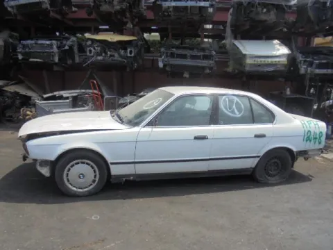 Τροπέτο Αμάξι κομπλέ Με Μηχανή και Σασμάν 184E1 Με Πίσω Άξονα Δισκόπλακες Με Ζαντολάστιχα 205/65/15 για BMW 5 Series (1981 - 1987) (E28) (E28) Sedan - 4dr 1800 (M10B18) Petrol 105 518 i *ΔΒ* - 