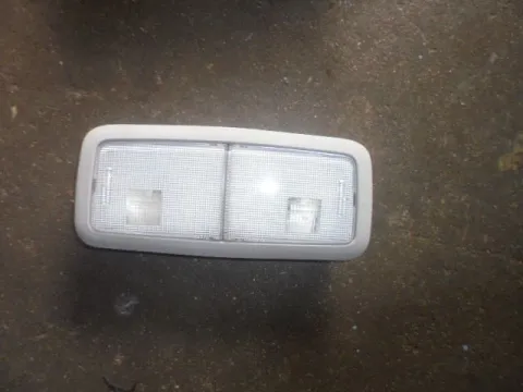 Μπλαφονίερα Οροφής Κεντρική για TOYOTA AVENSIS (2009 - 2012) (T270) Μπλαφονίερα Οροφής Κεντρική για TOYOTA AVENSIS (2009 - 2012) (T270)