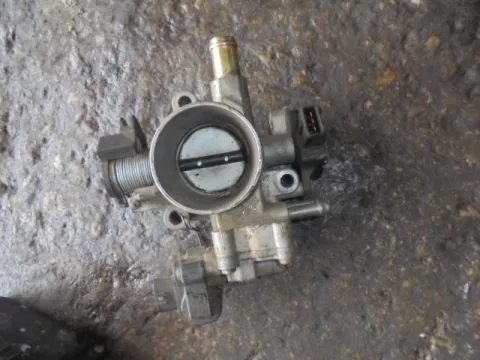 Σώμα Πεταλούδας για TOYOTA COROLLA (2002 - 2004) (E120) 1400 4ZZ-FE petrol 97 ZZE120 - VVT-i Σώμα Πεταλούδας για TOYOTA COROLLA (2002 - 2004) (E120) 1400 4ZZ-FE petrol 97 ZZE120 - VVT-i