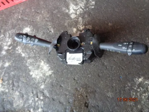 Διακόπτης Φώτων-Φλάς 0265005499 για ALFA ROMEO 147 (2000 - 2004) (937) ΤΕΛΑΡΟ 31*253842 Διακόπτης Φώτων-Φλάς 0265005499 για ALFA ROMEO 147 (2000 - 2004) (937) ΤΕΛΑΡΟ 31*253842