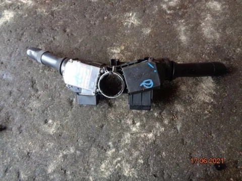 Διακόπτης Φώτων-Φλάς για TOYOTA IQ (2009 - ) (AJ1) - 