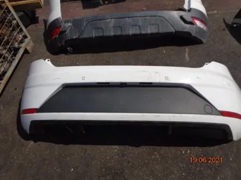 Προφυλακτήρας Πίσω για SEAT LEON (2013 - ) Προφυλακτήρας Πίσω για SEAT LEON (2013 - )