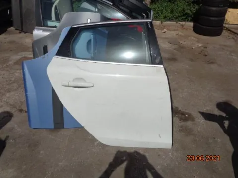 Πόρτα Πίσω Δεξιά για VOLVO V40 (2013 - ) Hatchback - 5dr *Ε* Πόρτα Πίσω Δεξιά για VOLVO V40 (2013 - ) Hatchback - 5dr *Ε*