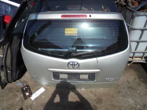 Πορτ-Μπαγκάζ για TOYOTA COROLLA VERSO (2004 -2008) (R10) Πορτ-Μπαγκάζ για TOYOTA COROLLA VERSO (2004 -2008) (R10)