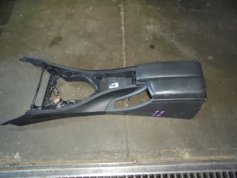 Υποβραχιόνιο(Τεμπέλης) για BMW 3 Series (2005 - 2008) (E90-1-2-3) (E90) Sedan - 4dr *Γ* Υποβραχιόνιο(Τεμπέλης) για BMW 3 Series (2005 - 2008) (E90-1-2-3) (E90) Sedan - 4dr *Γ*