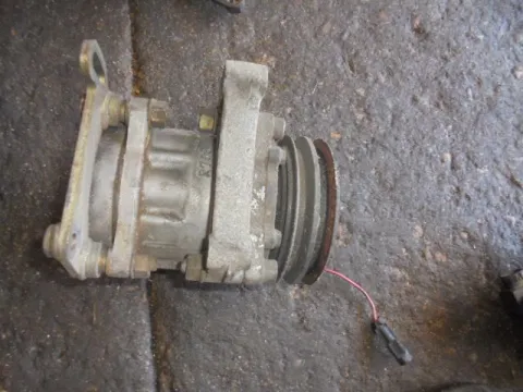 Συμπιεστής A-C (Κομπρέσορας) για ALFA ROMEO 145 (1995 - 1998) (930) Boxer Συμπιεστής A-C (Κομπρέσορας) για ALFA ROMEO 145 (1995 - 1998) (930) Boxer