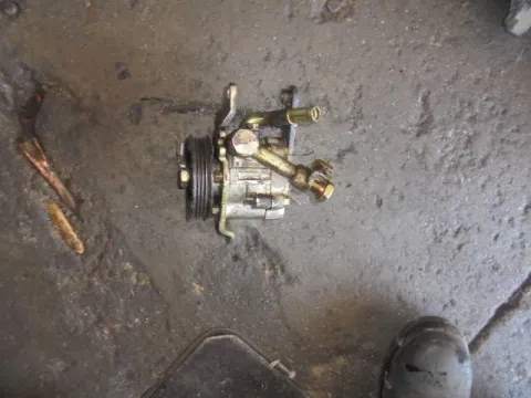 Αντλία Υδραυλικού Τιμονιού για NISSAN MICRA (1998 - 2000) (K11) Αντλία Υδραυλικού Τιμονιού για NISSAN MICRA (1998 - 2000) (K11)