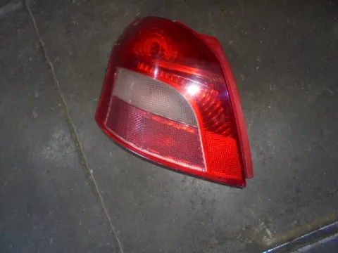 Φανάρι Πίσω Αριστερό (Ελαττωματικό) για TOYOTA YARIS (2006 - 2009) (KL9) Φανάρι Πίσω Αριστερό (Ελαττωματικό) για TOYOTA YARIS (2006 - 2009) (KL9)