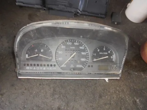 Κοντέρ 81117785 για SEAT IBIZA (1995 - 1997) (6K) Κοντέρ 81117785 για SEAT IBIZA (1995 - 1997) (6K)