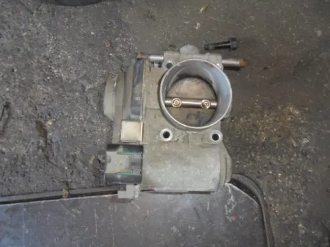 Σώμα Πεταλούδας 055559227 για OPEL ASTRA (2004 - 2007) H 1600 (Z16XEP) Petrol 105  (31) Σώμα Πεταλούδας 055559227 για OPEL ASTRA (2004 - 2007) H 1600 (Z16XEP) Petrol 105  (31)
