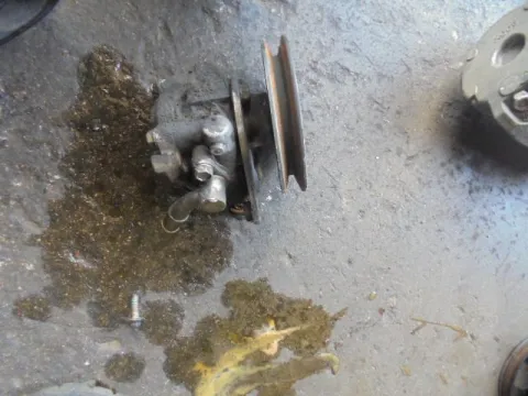 Αντλία Υδραυλικού Τιμονιού για NISSAN SERENA (1997 - 2001) (C23) 2300 (LD23) diesel 75 Αντλία Υδραυλικού Τιμονιού για NISSAN SERENA (1997 - 2001) (C23) 2300 (LD23) diesel 75