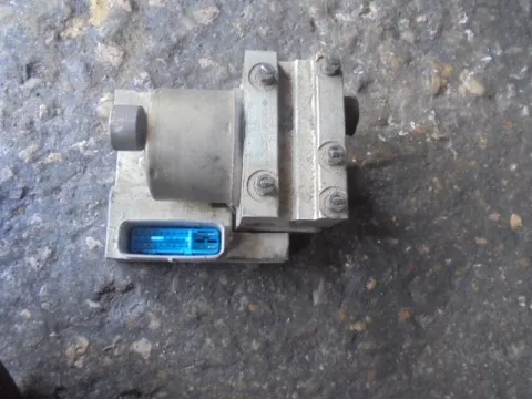 Μονάδα ABS για SUZUKI GRAND VITARA (1999 - 2001) (SQ) Μονάδα ABS για SUZUKI GRAND VITARA (1999 - 2001) (SQ)