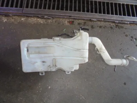 Δοχείο Υαλοκαθαριστήρων για MITSUBISHI COLT (2005 - 2008 ) (CZ) Δοχείο Υαλοκαθαριστήρων για MITSUBISHI COLT (2005 - 2008 ) (CZ)