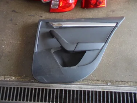 Επένδυση Πόρτας (Ταπετσαρία) Πίσω Δεξιά για SKODA OCTAVIA (2014 - 2017) Hatchback - 5dr Επένδυση Πόρτας (Ταπετσαρία) Πίσω Δεξιά για SKODA OCTAVIA (2014 - 2017) Hatchback - 5dr