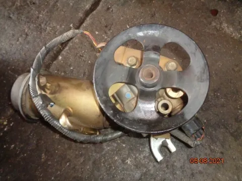 Αντλία Υδραυλικού Τιμονιού για TOYOTA YARIS (1999 - 2002) (XP10) Αντλία Υδραυλικού Τιμονιού για TOYOTA YARIS (1999 - 2002) (XP10)
