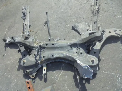 Γέφυρα Εμπρός Οριζόντια για TOYOTA AURIS (2007 - 2009) E150 *ΔΒ* / ΠΑΛΕΤΑ *242* Γέφυρα Εμπρός Οριζόντια για TOYOTA AURIS (2007 - 2009) E150 *ΔΒ* / ΠΑΛΕΤΑ *242*
