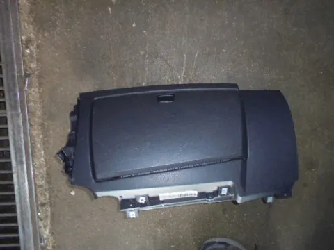 Ντουλαπάκι για BMW 1 Series (2004 - 2007) (E87) *Γ* Ντουλαπάκι για BMW 1 Series (2004 - 2007) (E87) *Γ*