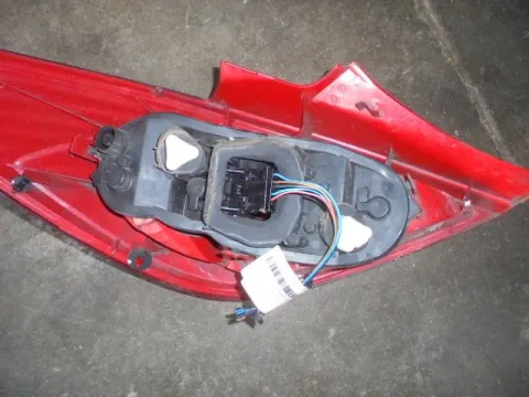 Πλακέτα Φανού Πίσω Δεξιά για OPEL CORSA (2006 - 2011) D Hatchback - 3dr Πλακέτα Φανού Πίσω Δεξιά για OPEL CORSA (2006 - 2011) D Hatchback - 3dr