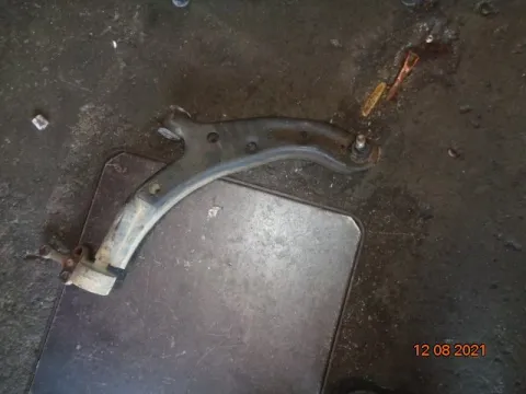 Ψαλίδι Εμπρός Δεξί για NISSAN ALMERA (2000 - 2002) (N16) , (2002 - 2006) (N16) Ψαλίδι Εμπρός Δεξί για NISSAN ALMERA (2000 - 2002) (N16) , (2002 - 2006) (N16)
