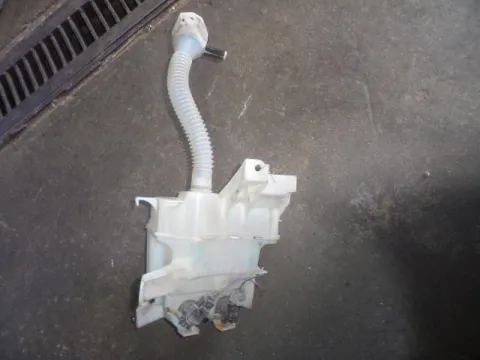 Δοχείο Υαλοκαθαριστήρων Με Μοτέρ για TOYOTA RAV-4 (2006 - 2009) (XA30) , (2009 - 2011) (XA30) Δοχείο Υαλοκαθαριστήρων Με Μοτέρ για TOYOTA RAV-4 (2006 - 2009) (XA30) , (2009 - 2011) (XA30)