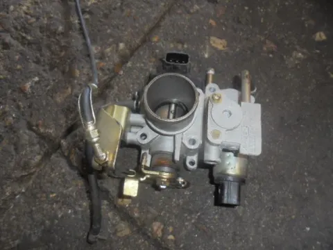 Σώμα Πεταλούδας 13400-75F1-0 για SUZUKI WAGON R (1997 - 2000) (SR)  (49) Σώμα Πεταλούδας 13400-75F1-0 για SUZUKI WAGON R (1997 - 2000) (SR)  (49)