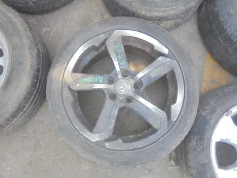 Ζαντολάστιχο MOMO 225/45/R17 5X112 ΚΑΡΕ για ΔΙΕΘΝΗ *Δ* Ζαντολάστιχο MOMO 225/45/R17 5X112 ΚΑΡΕ για ΔΙΕΘΝΗ *Δ*