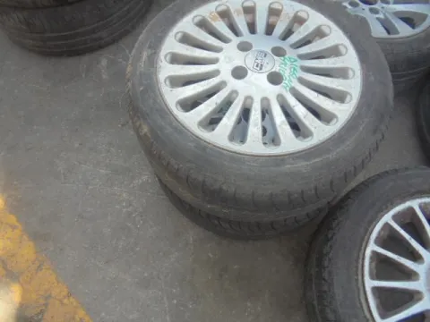 Ζαντολάστιχο 2ΑΔΑ MICHELIN 195/50/R15 4X100 ΚΑΡΕ * για ΔΙΕΘΝΗ *Δ* -  Ζαντολάστιχο 2ΑΔΑ MICHELIN 195/50/R15 4X100 ΚΑΡΕ * για ΔΙΕΘΝΗ *Δ* -