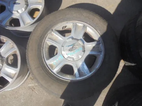 Ζαντολάστιχο και 2 Σκέτες Ζάντες CONTINENTAL 215/70/R16 OFFESET 45 για FORD MAVERICK (2001 - 2005) *Δ* Ζαντολάστιχο και 2 Σκέτες Ζάντες CONTINENTAL 215/70/R16 OFFESET 45 για FORD MAVERICK (2001 - 2005) *Δ*