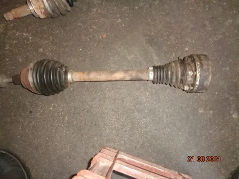 Ημιαξόνιο Εμπρός Αριστερό για VW GOLF (2004 - 2008) Mk5 (1K1) Ημιαξόνιο Εμπρός Αριστερό για VW GOLF (2004 - 2008) Mk5 (1K1)