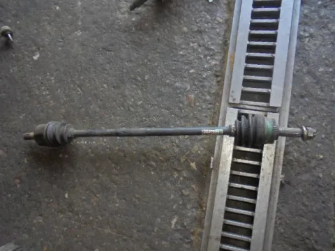 Ημιαξόνιο Εμπρός Δεξί Με ABS για HYUNDAI TUCSON (2004 - 2010) (JM) Ημιαξόνιο Εμπρός Δεξί Με ABS για HYUNDAI TUCSON (2004 - 2010) (JM)