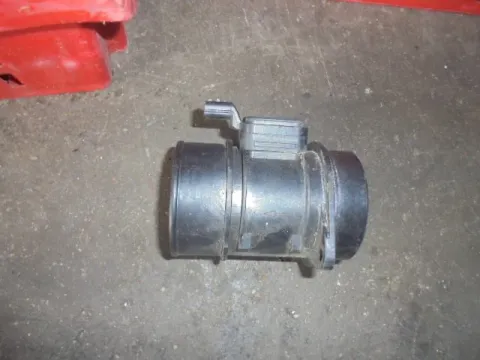 Μετρητής Μάζας Αέρος (MAF - LUFT - AIR FLOW) 8200682558B για RENAULT MEGANE (2008 - 2012) (KZ_) (BZ_) 1500 (K9KF830) Diesel 86 dCi  "ΤΕΛΑΡΟ 14"(πισω τοιχο) Μετρητής Μάζας Αέρος (MAF - LUFT - AIR FLOW) 8200682558B για RENAULT MEGANE (2008 - 2012) (KZ_) (BZ_) 1500 (K9KF830) Diesel 86 dCi  "ΤΕΛΑΡΟ 14"(πισω τοιχο)
