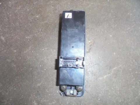 Διακόπτης Παραθύρων Κεντρικός Αριστερής 4πλος 12pin για NISSAN PRIMERA (2002 - 2007) (P12) - 