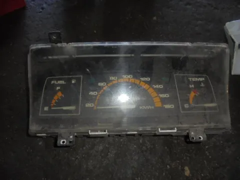 Κοντέρ για FORD COURIER (1986 - 1998) , MAZDA B-Series (1986 - 1994) (UF) Κοντέρ για FORD COURIER (1986 - 1998) , MAZDA B-Series (1986 - 1994) (UF)