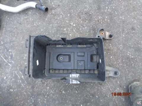 Βάση Μπαταρίας για VW SCIROCCO (2008 - 2014) (137) *Δ* Βάση Μπαταρίας για VW SCIROCCO (2008 - 2014) (137) *Δ*