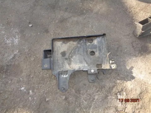 Βάση Μπαταρίας για MITSUBISHI COLT (2005 - 2008 ) (CZ) *Δ* Βάση Μπαταρίας για MITSUBISHI COLT (2005 - 2008 ) (CZ) *Δ*