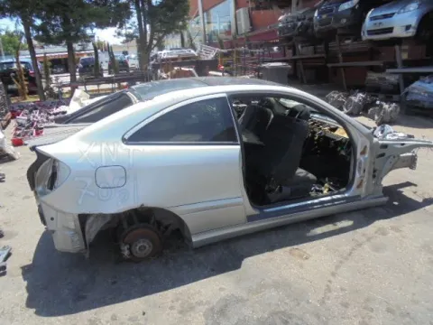 Τροπέτο Αμάξι κουφάρι Με Πίσω Άξονα Δισκόφρενα ABS με για MERCEDES C - CLASS (2000 - 2003) (W203) 2000 *ΔΒ* -  Τροπέτο Αμάξι κουφάρι Με Πίσω Άξονα Δισκόφρενα ABS με για MERCEDES C - CLASS (2000 - 2003) (W203) 2000 *ΔΒ* -