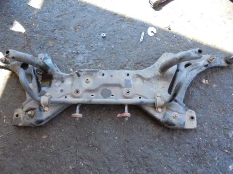 Γέφυρα Εμπρός Οριζόντια για MITSUBISHI COLT (2005 - 2008 ) (CZ) 1100 3A91 petrol 75 *ΔΒ* ΠΑΛΕΤΑ *225* Γέφυρα Εμπρός Οριζόντια για MITSUBISHI COLT (2005 - 2008 ) (CZ) 1100 3A91 petrol 75 *ΔΒ* ΠΑΛΕΤΑ *225*