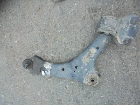 Ψαλίδι Εμπρός Δεξί για FORD MONDEO (2007 - 2010) Mk4a (BA7 - CD345) Ψαλίδι Εμπρός Δεξί για FORD MONDEO (2007 - 2010) Mk4a (BA7 - CD345)