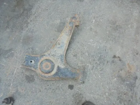 Ψαλίδι Εμπρός Αριστερό για FORD TRANSIT (1991 - 1994) (EA_ - E_ _) Ψαλίδι Εμπρός Αριστερό για FORD TRANSIT (1991 - 1994) (EA_ - E_ _)