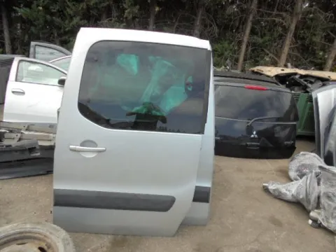 Αριστερή Συρόμενη Με Τζάμι για PEUGEOT PARTNER (2013 - ) *Γ* Αριστερή Συρόμενη Με Τζάμι για PEUGEOT PARTNER (2013 - ) *Γ*