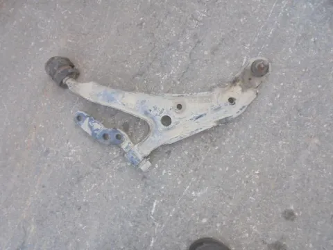 Ψαλίδι Εμπρός Αριστερό για NISSAN PRIMERA (1996 - 1999) (P11) Ψαλίδι Εμπρός Αριστερό για NISSAN PRIMERA (1996 - 1999) (P11)