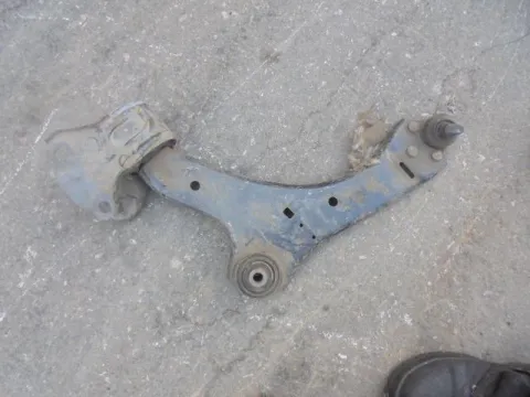 Ψαλίδι Εμπρός Αριστερό για FORD MONDEO (2007 - 2010) Mk4a (BA7 - CD345) Ψαλίδι Εμπρός Αριστερό για FORD MONDEO (2007 - 2010) Mk4a (BA7 - CD345)