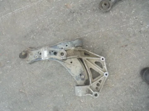 Ψαλίδι Εμπρός Αριστερό για VW POLO (2002 - 2005) (9N) Ψαλίδι Εμπρός Αριστερό για VW POLO (2002 - 2005) (9N)